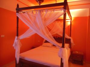 cleopatra hotel luxor