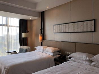 sheraton langfang chaobai river hotel