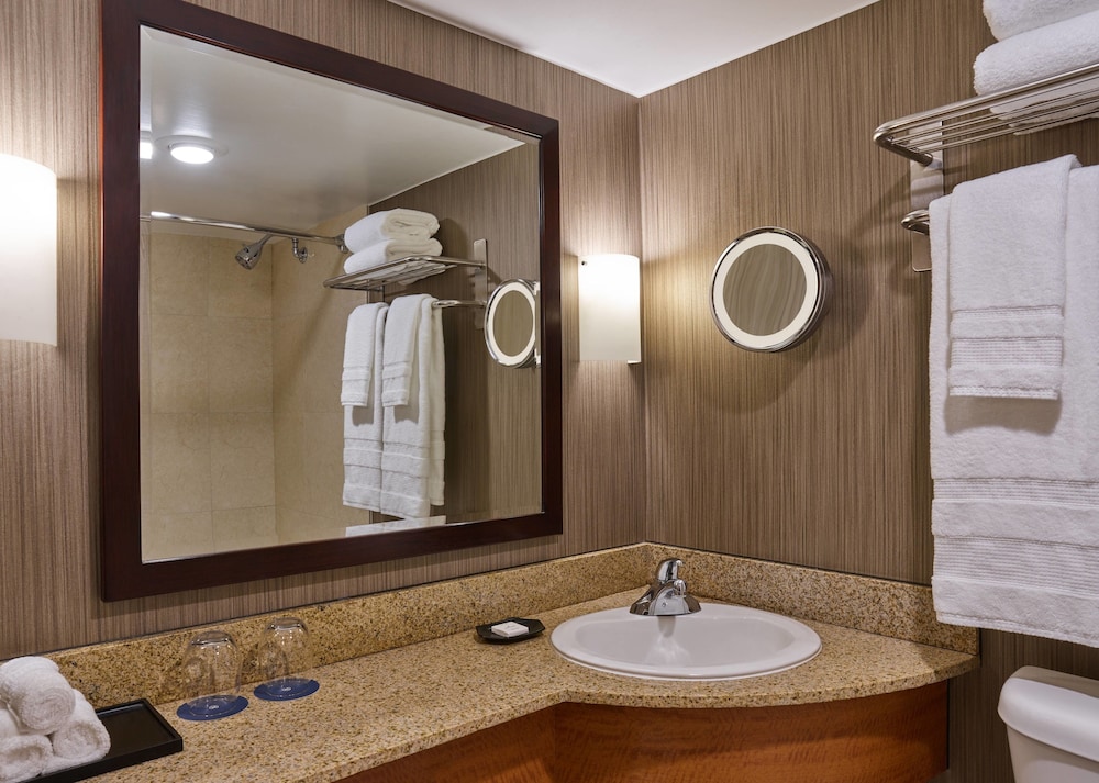 courtland grand hotel trademark collection by wyndham