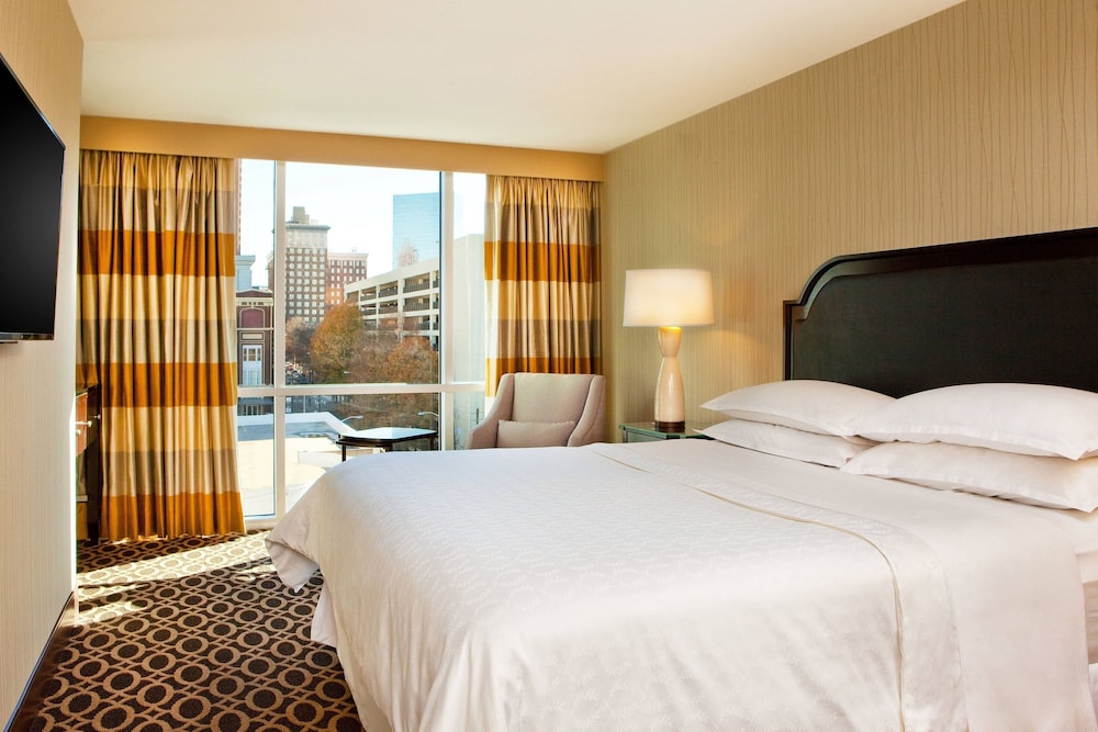 courtland grand hotel trademark collection by wyndham