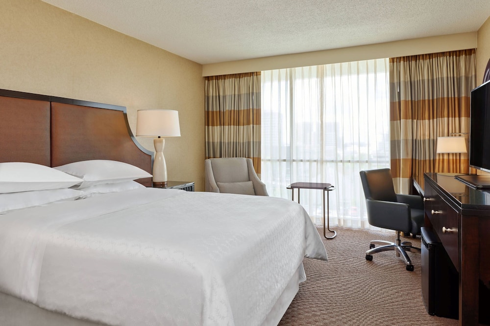 courtland grand hotel trademark collection by wyndham