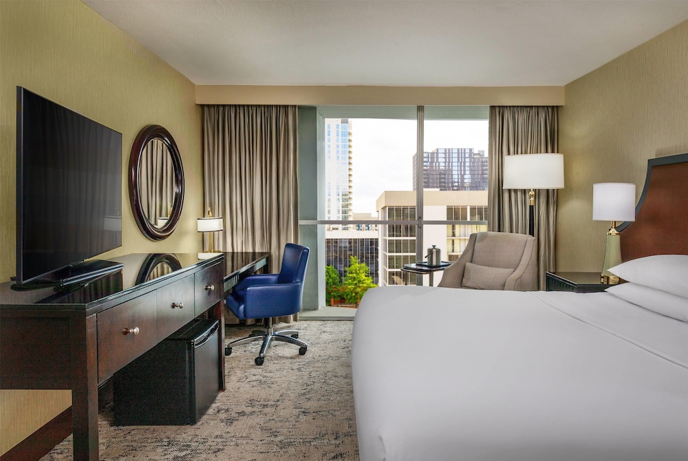 courtland grand hotel trademark collection by wyndham