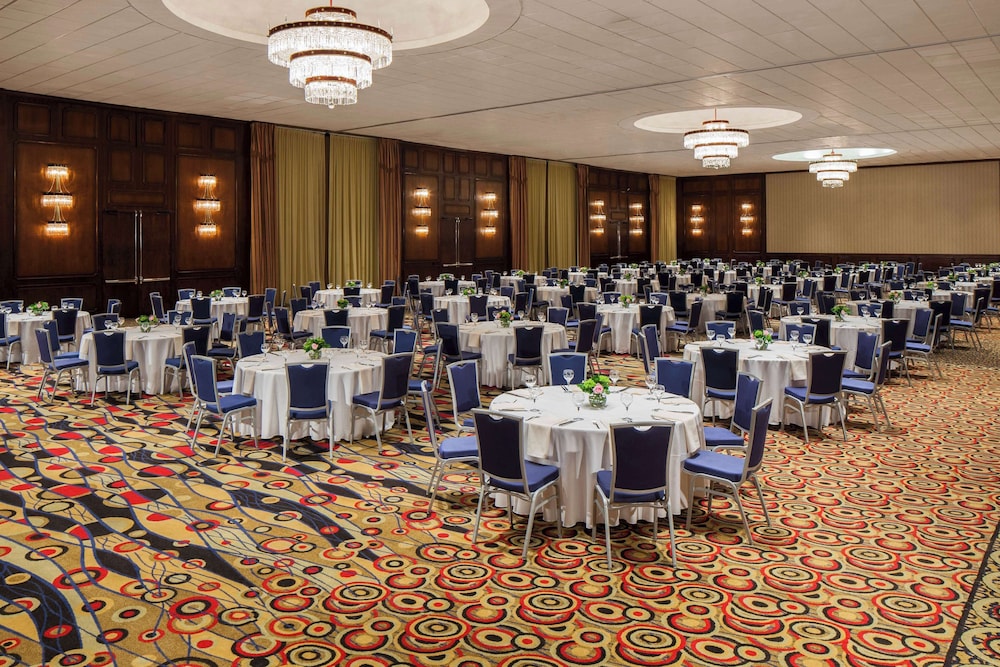 courtland grand hotel trademark collection by wyndham