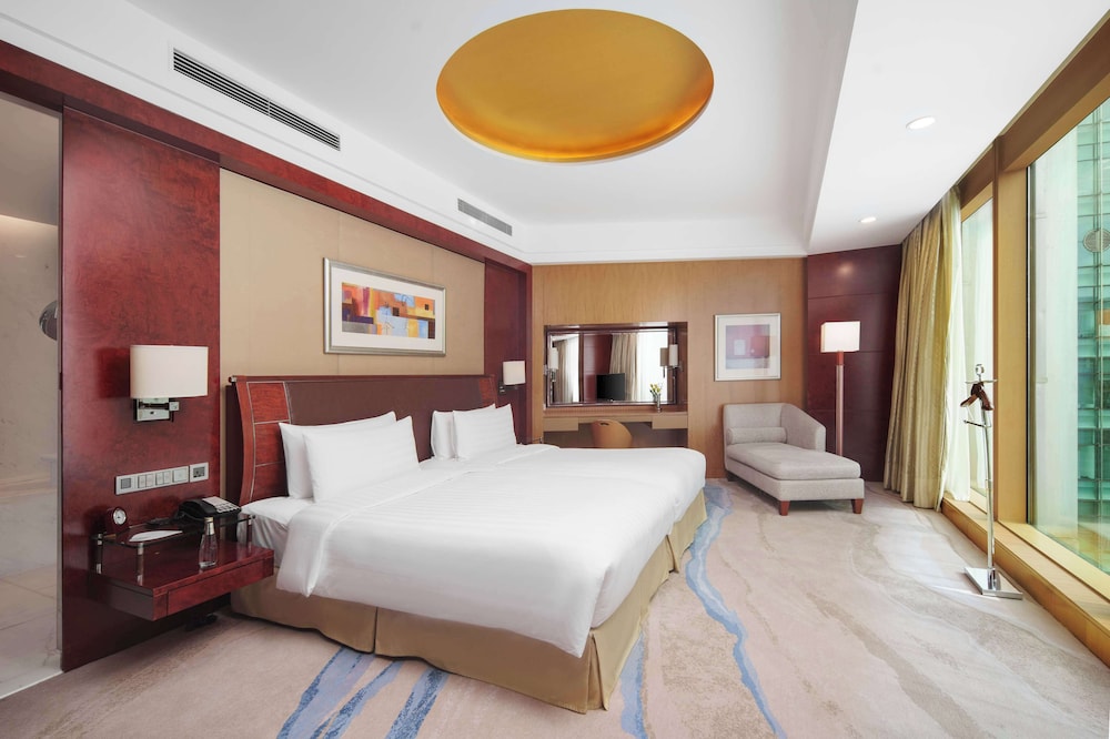 pudong shangri la shanghai