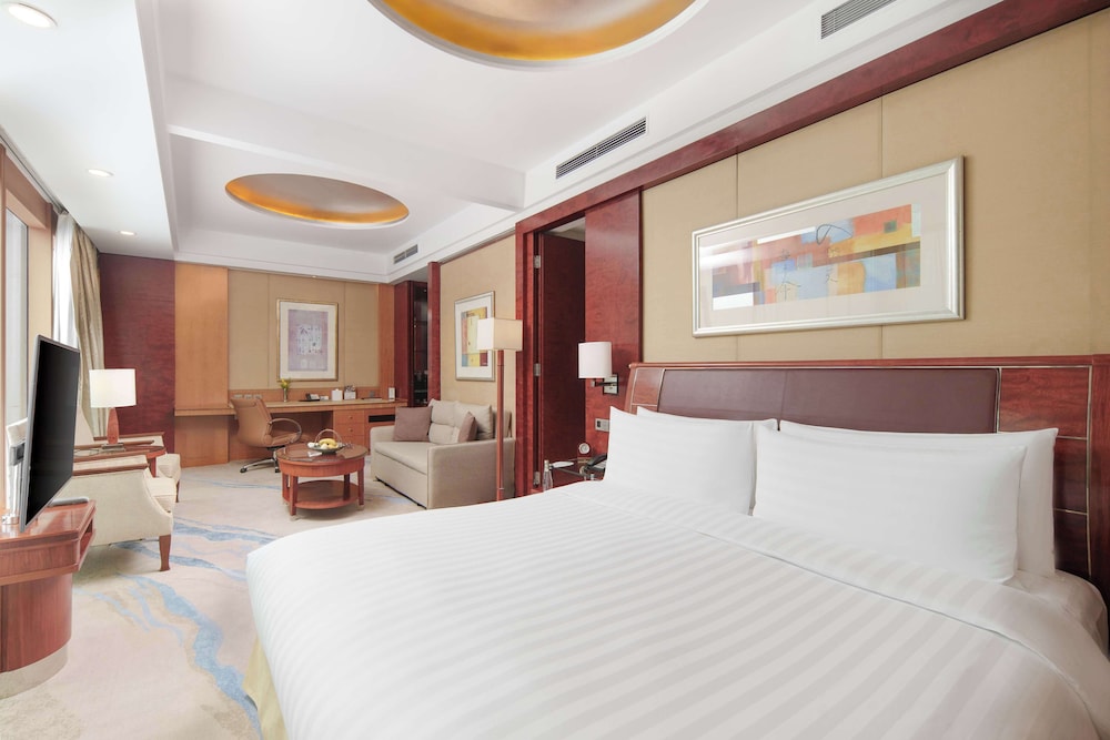 pudong shangri la shanghai