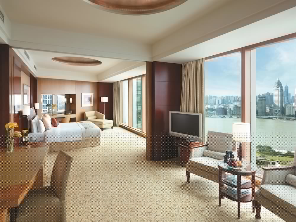 pudong shangri la shanghai