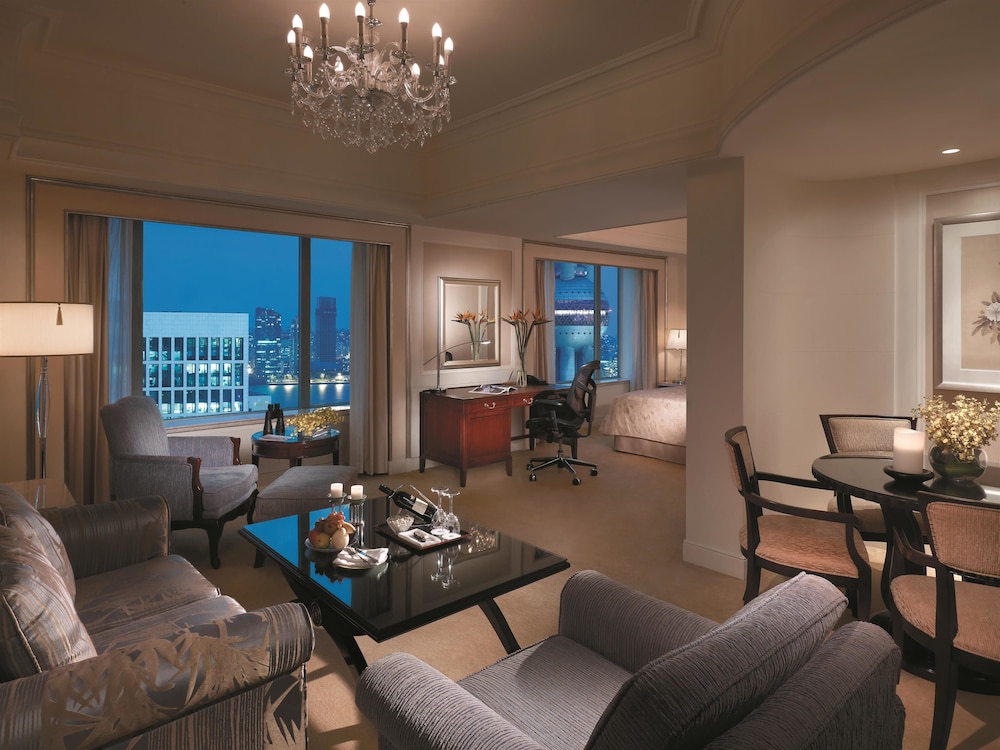 pudong shangri la shanghai