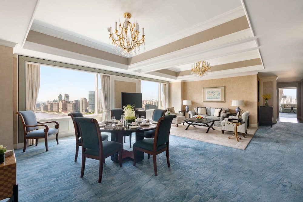 pudong shangri la shanghai