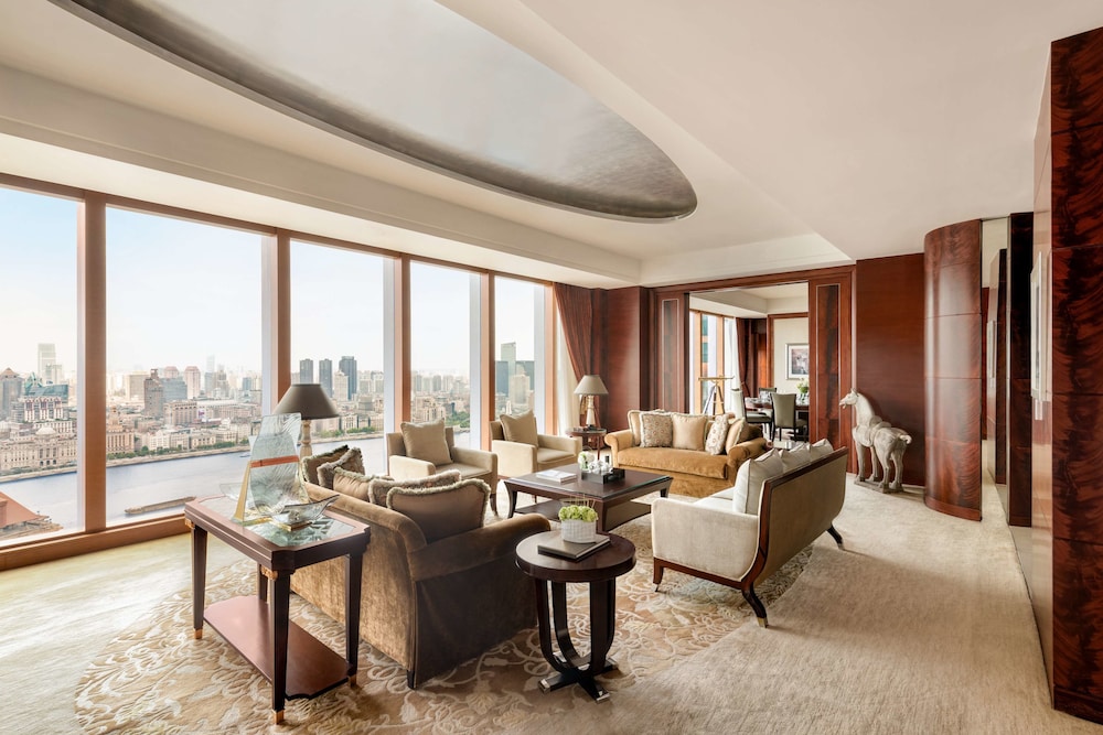 pudong shangri la shanghai