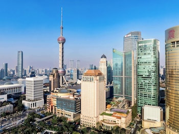 pudong shangri la shanghai