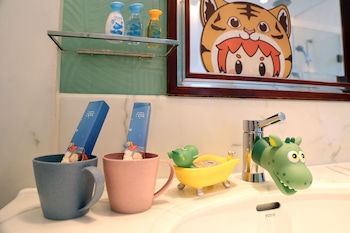 pudong shangri la shanghai