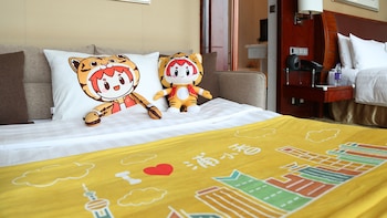 pudong shangri la shanghai