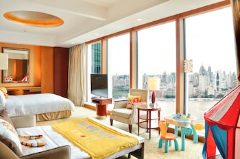 pudong shangri la shanghai