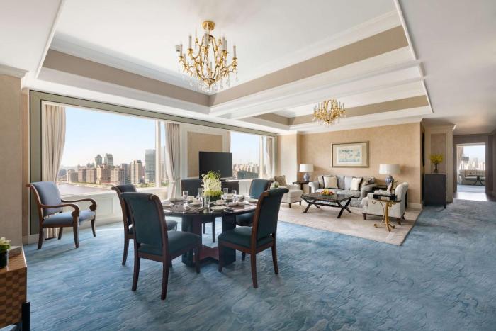 pudong shangri la shanghai