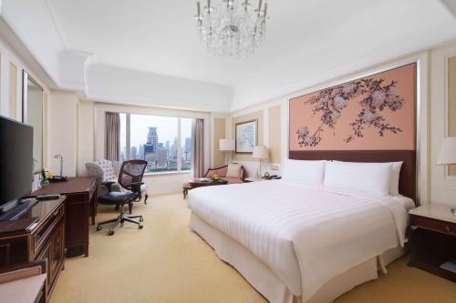 pudong shangri la shanghai
