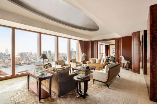 pudong shangri la shanghai