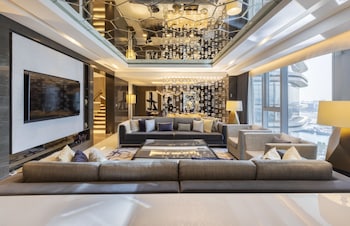 al bandar rotana dubai creek