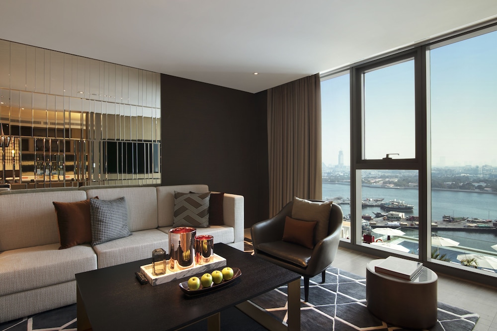 al bandar rotana dubai creek