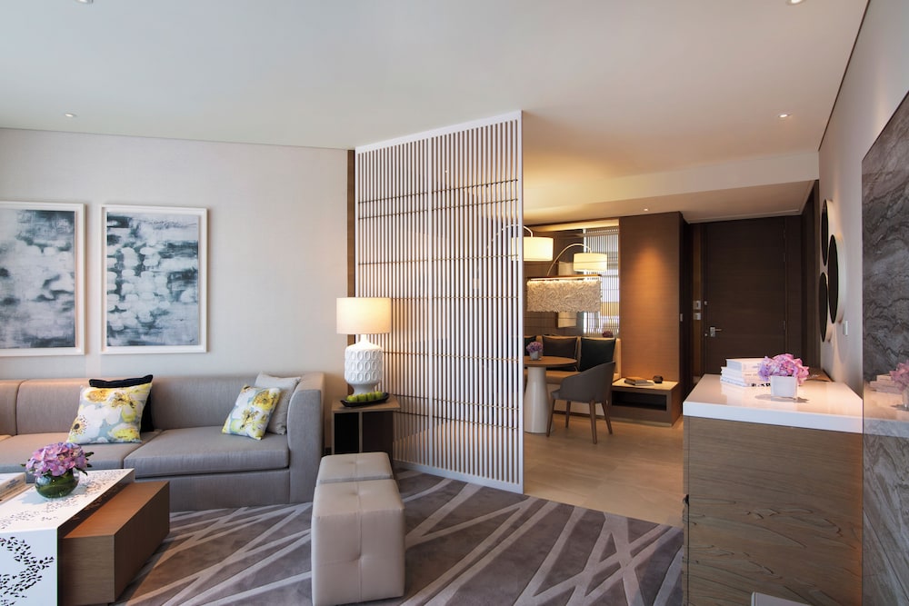 al bandar rotana dubai creek