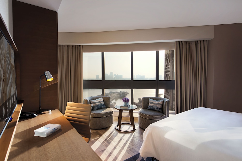 al bandar rotana dubai creek