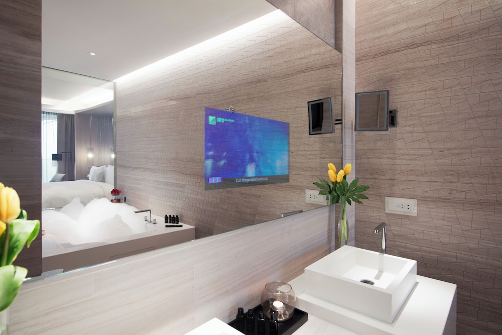 al bandar rotana dubai creek