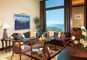 raouche arjaan by rotana