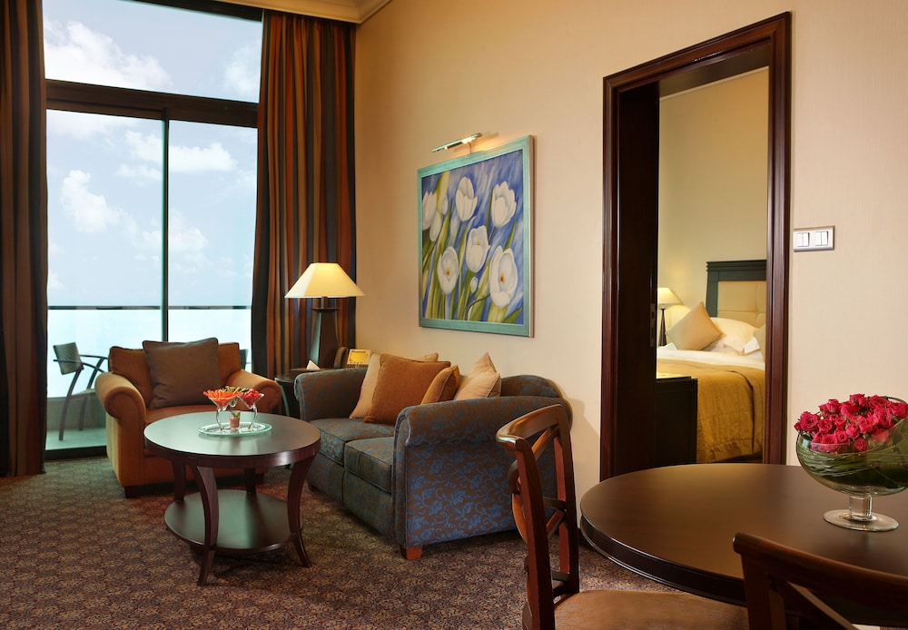 raouche arjaan by rotana