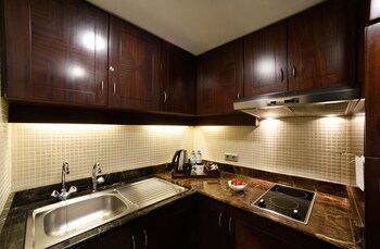 raouche arjaan by rotana