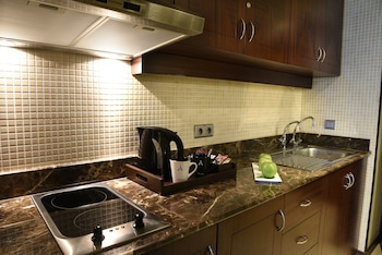 raouche arjaan by rotana