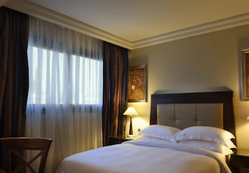 raouche arjaan by rotana