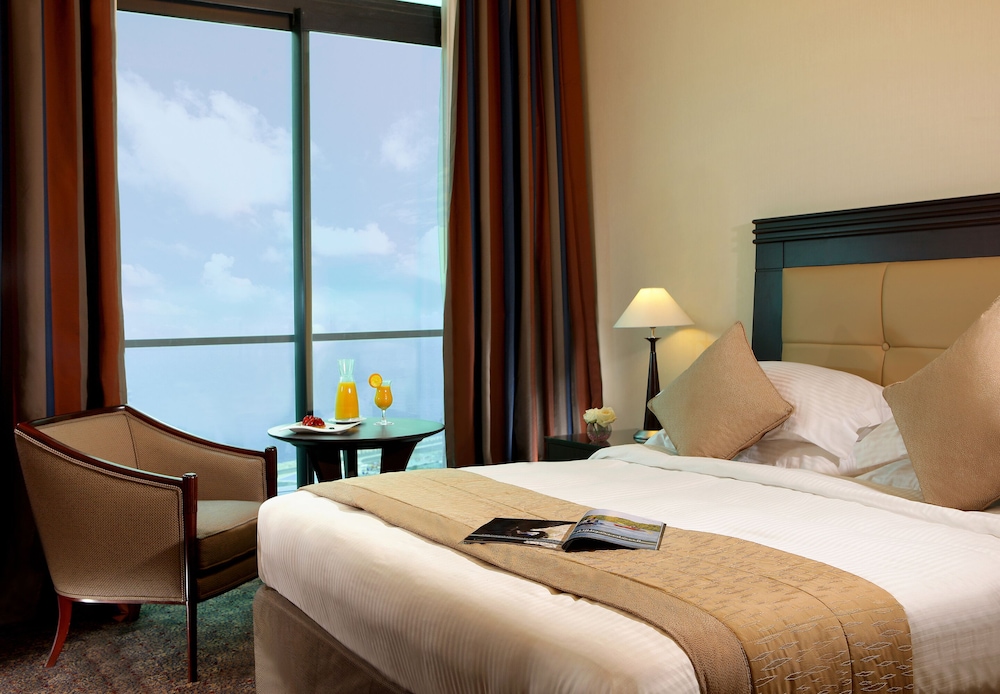 raouche arjaan by rotana