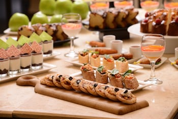 raouche arjaan by rotana