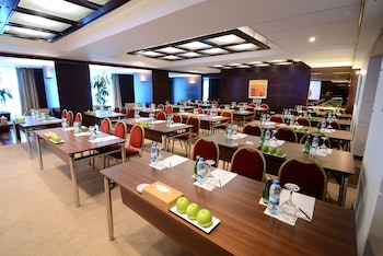 raouche arjaan by rotana