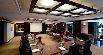 raouche arjaan by rotana