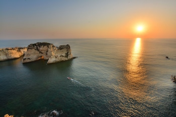 raouche arjaan by rotana