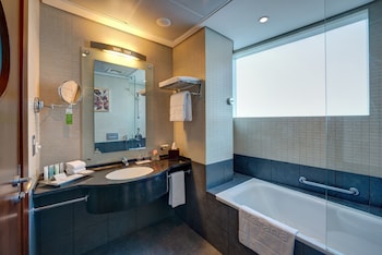rose rayhaan by rotana