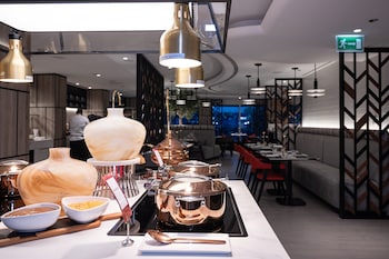 Rose Rayhaan By Rotana,,4 star