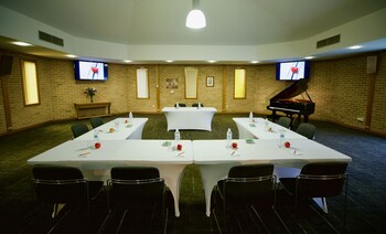 175 hotel westmead