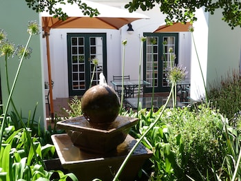 Eikendal Lodge,Cape Winelands>>Cape Town,4 star