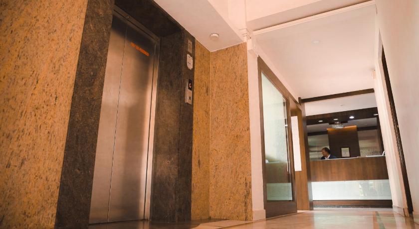 hotel madhuvan international