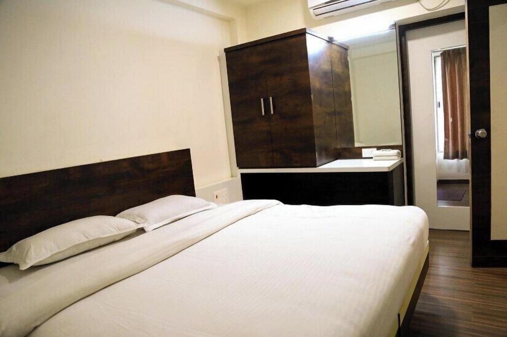 hotel madhuvan international