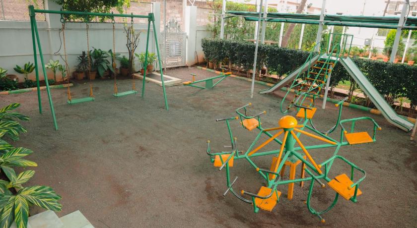 hotel madhuvan international