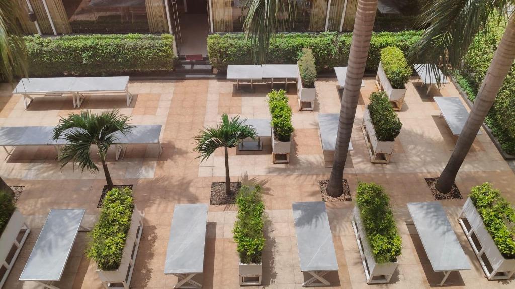 hotel madhuvan international