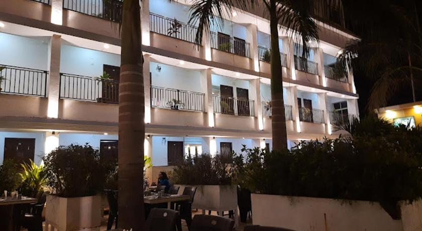 hotel madhuvan international