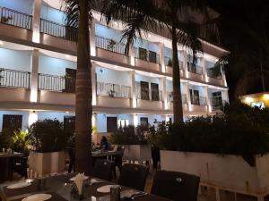 hotel madhuvan international