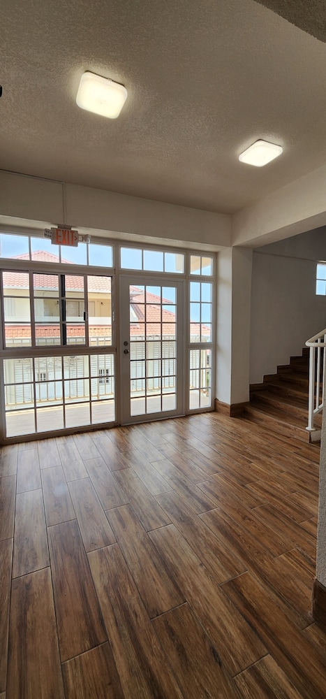 voyager sun and reef hotel