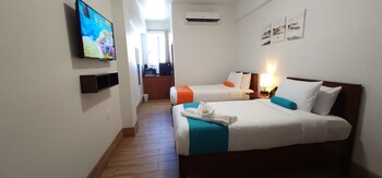 voyager sun and reef hotel