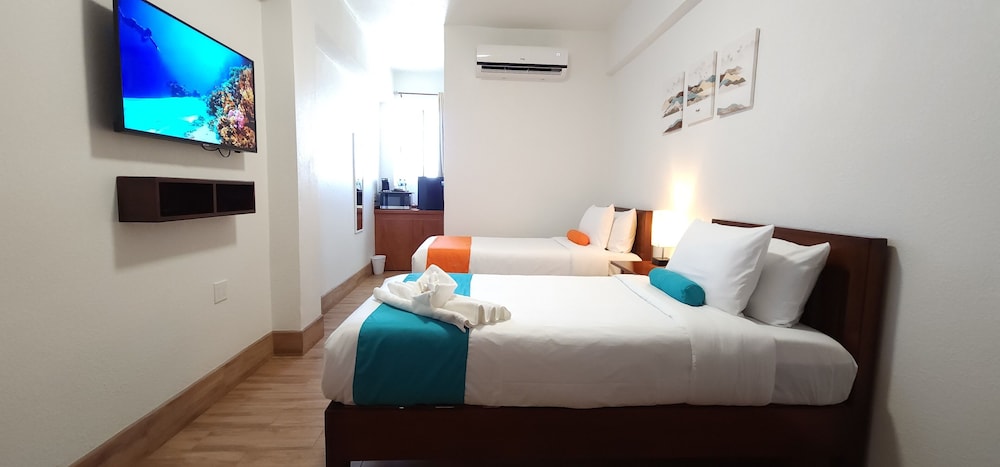 voyager sun and reef hotel