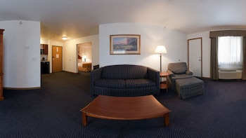 Holiday Inn Express Mackinaw City By Ihg,Mackinaw City>>Mackinac Island,3 star