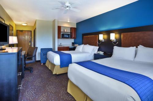 holiday inn express mackinaw city by ihg